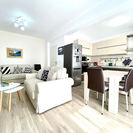 Nataly'S House Apartment Brasov Luaran gambar