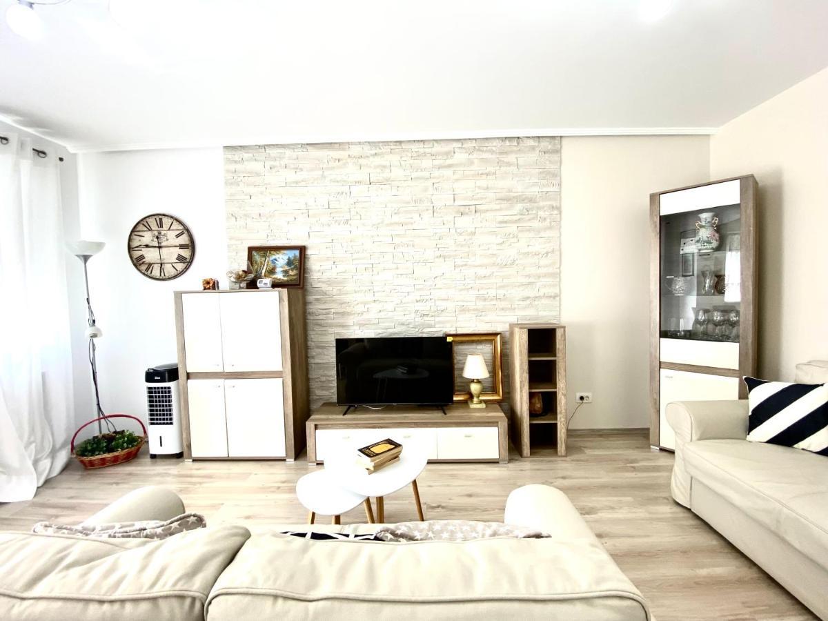 Nataly'S House Apartment Brasov Luaran gambar